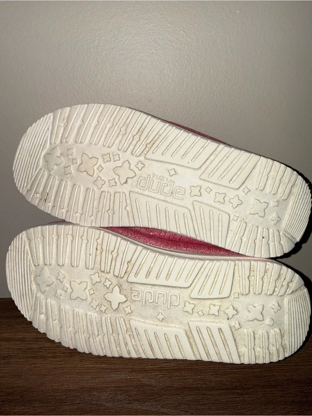 Hey Dude Girls size 11 Sparkle Pink Wendy Youth shoes
